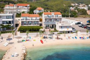 Seaside Luxury Suites
